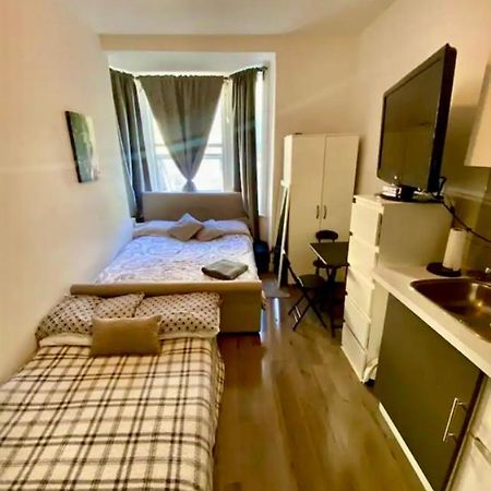 Modern Studio Apartment Sleeps 4 People Opposite Westfield Shepherds Bush Londres Exterior foto